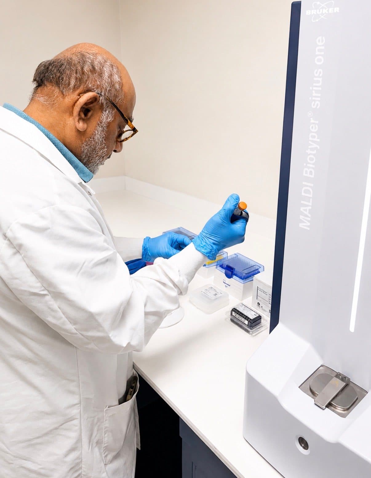 Air Allergen analyst preparing a sample at the Bruker MALDI Biotyper sirius one